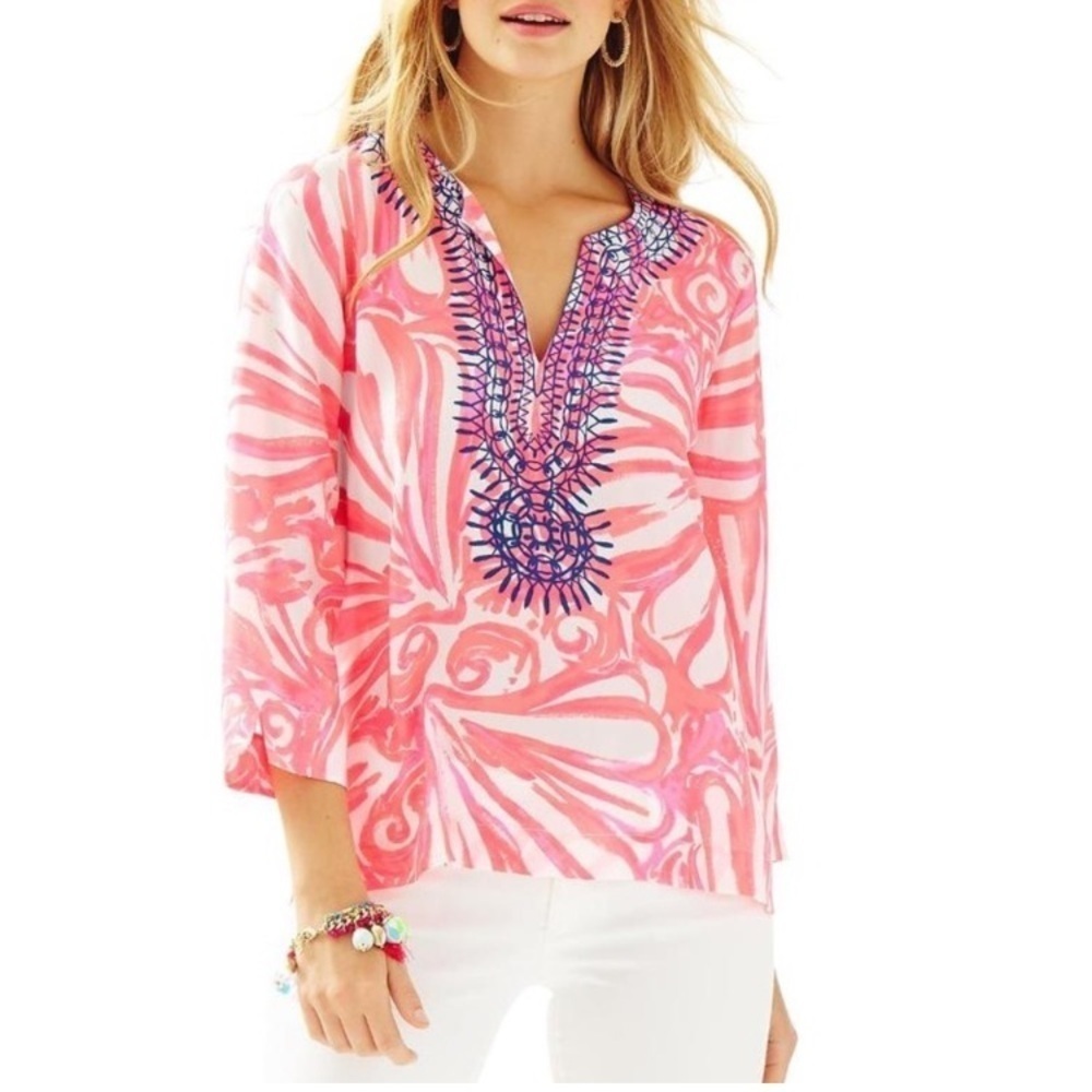 Lily Pulitzer Size XL Amelia Island 100%Silk Tunic
Blouse in Pink Sun Ray Shimmy